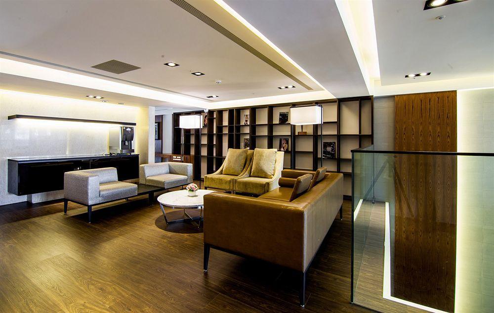 Hotel Just Sleep Kaohsiung Zhongzheng Extérieur photo