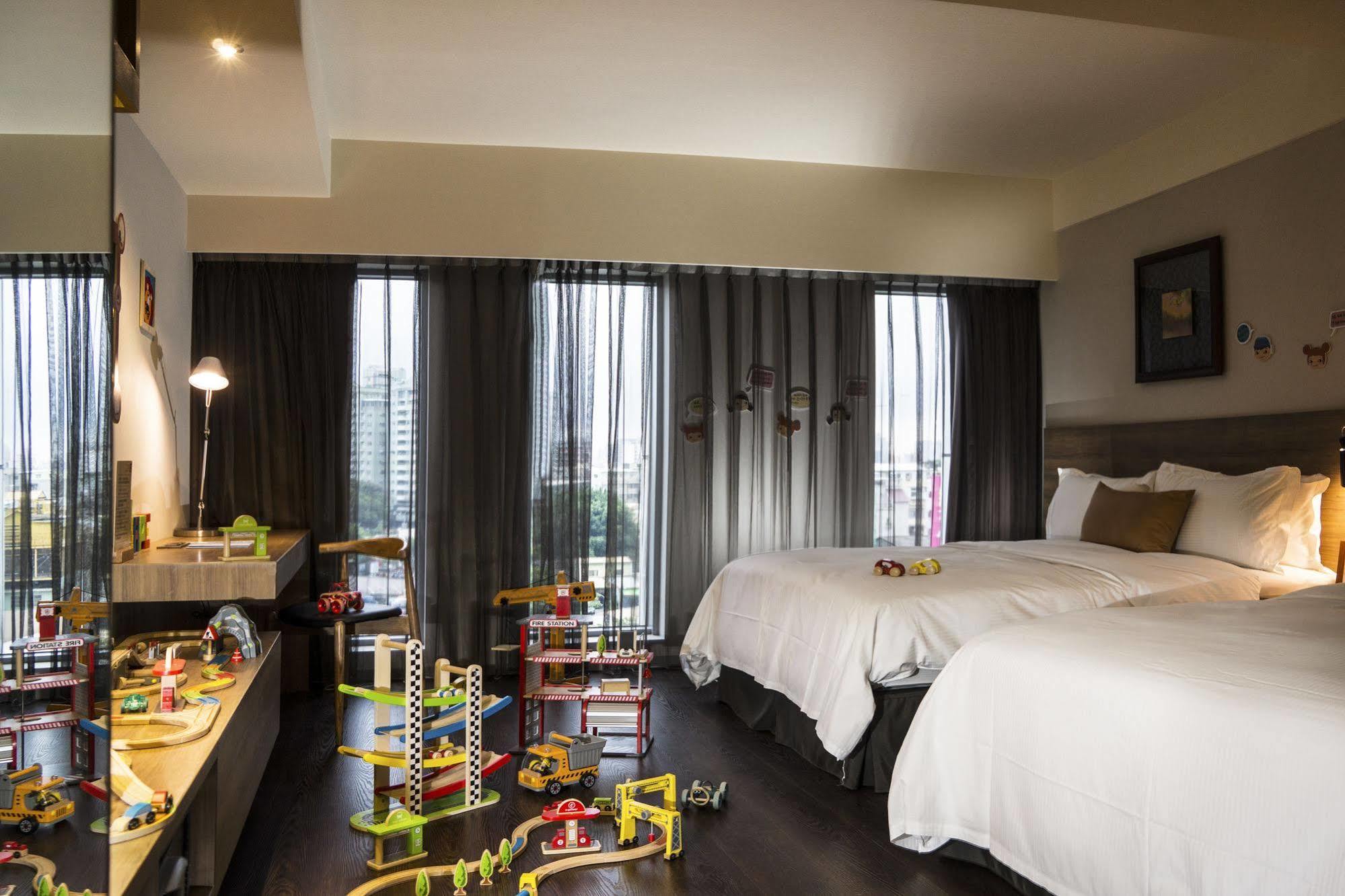 Hotel Just Sleep Kaohsiung Zhongzheng Extérieur photo