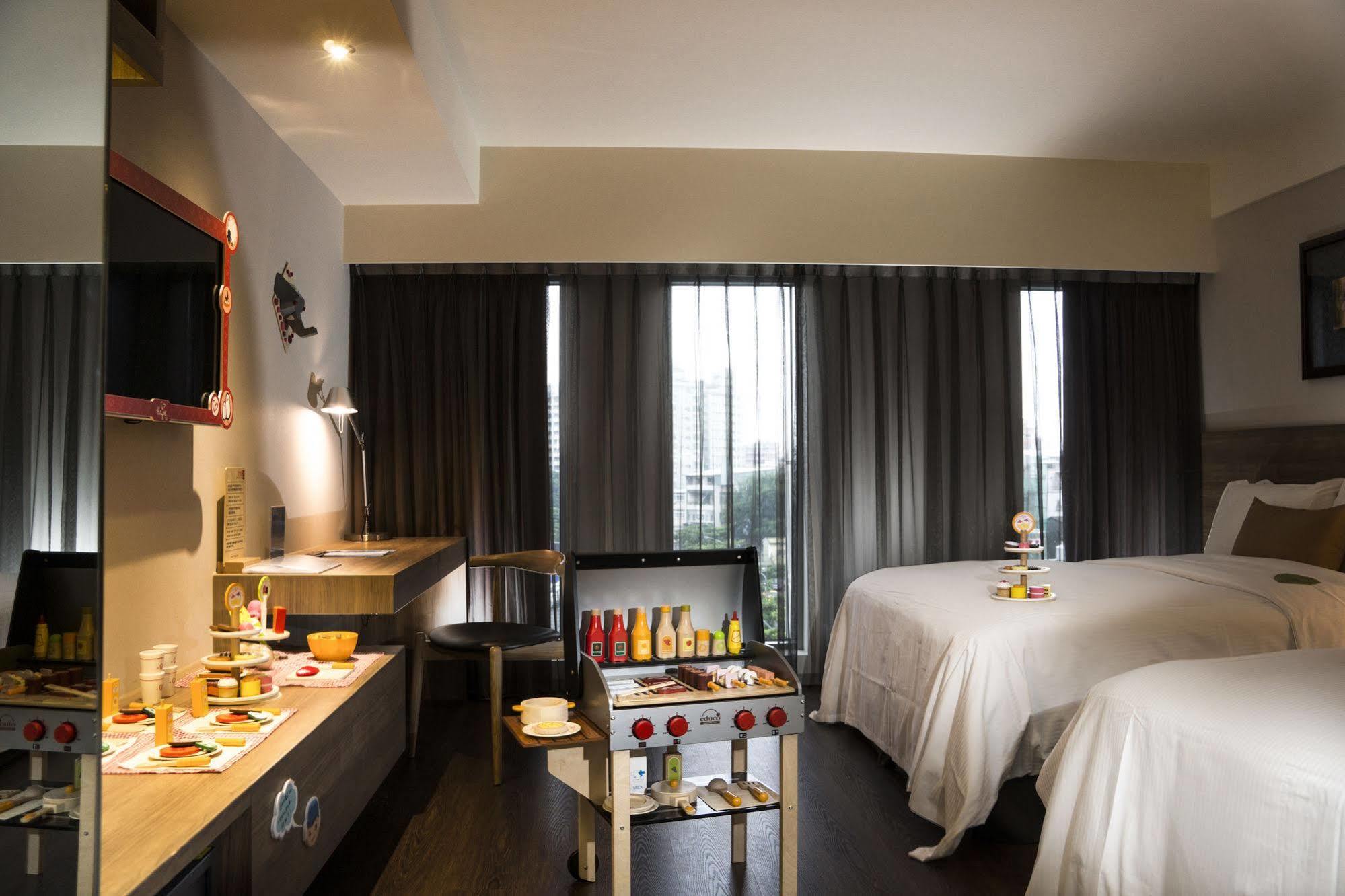 Hotel Just Sleep Kaohsiung Zhongzheng Extérieur photo