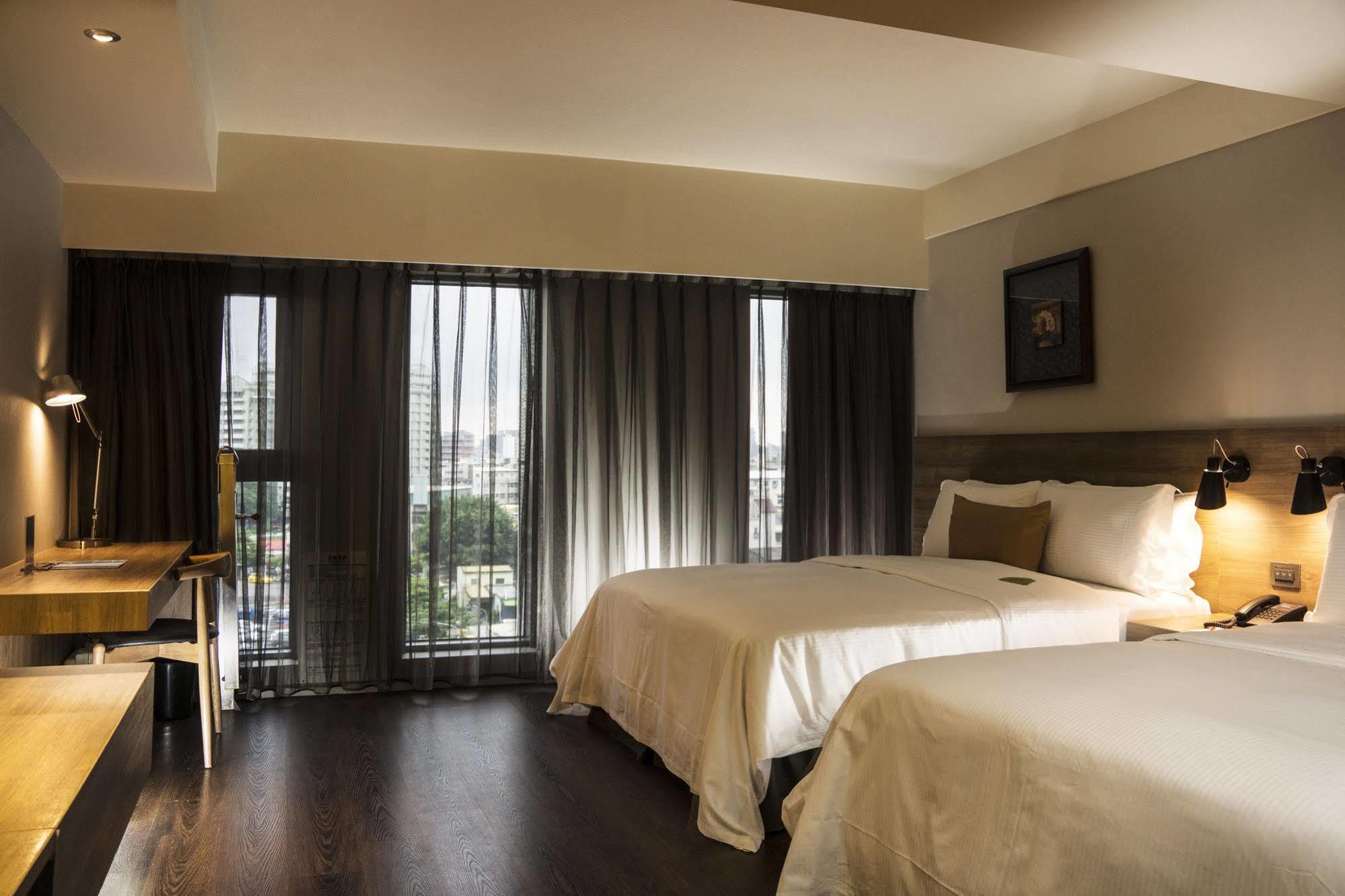 Hotel Just Sleep Kaohsiung Zhongzheng Extérieur photo