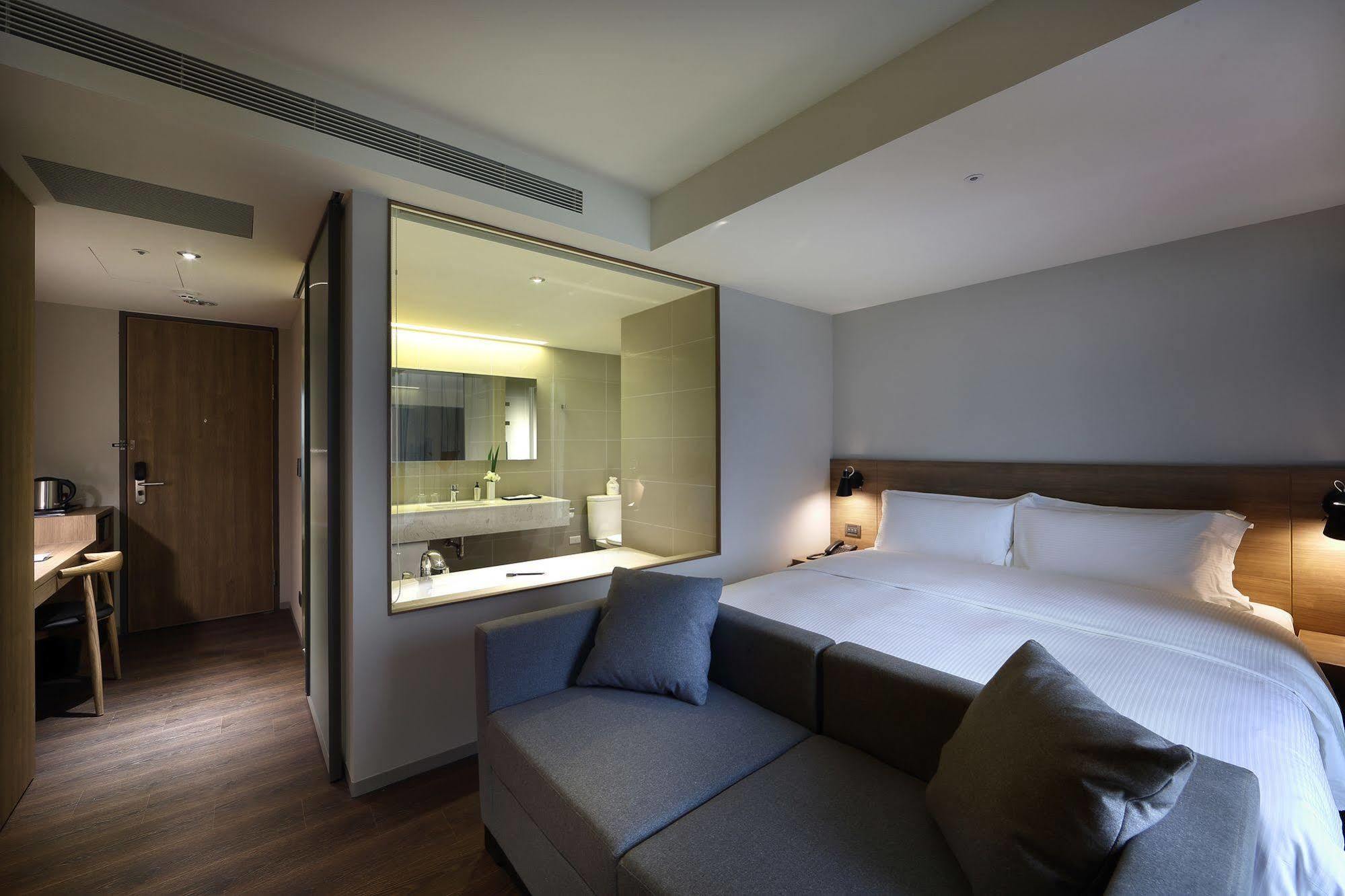 Hotel Just Sleep Kaohsiung Zhongzheng Extérieur photo